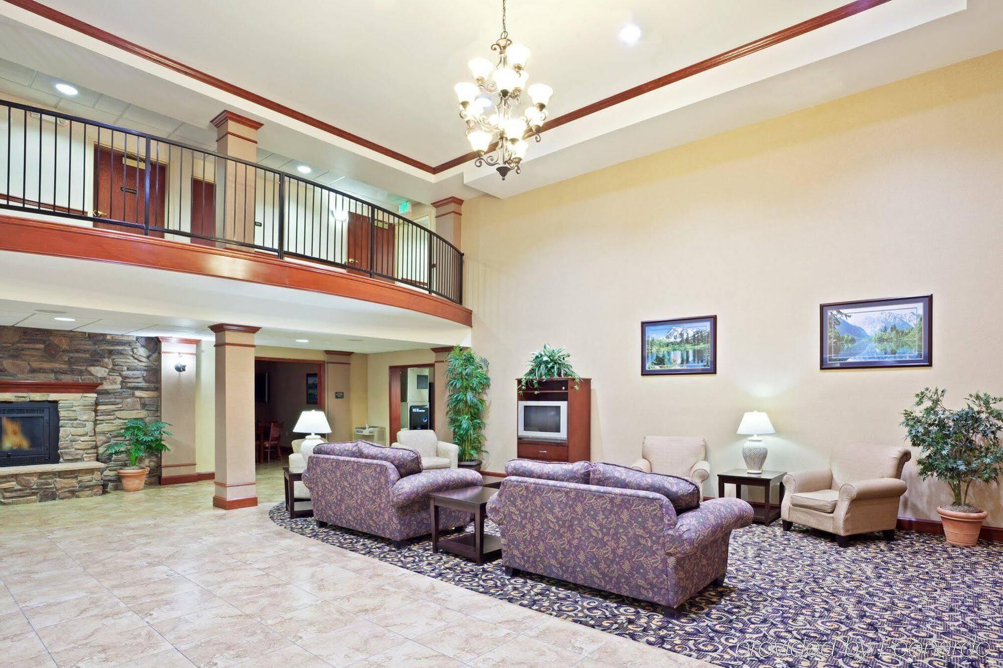 Holiday Inn Express Ellensburg By Ihg Exterior photo