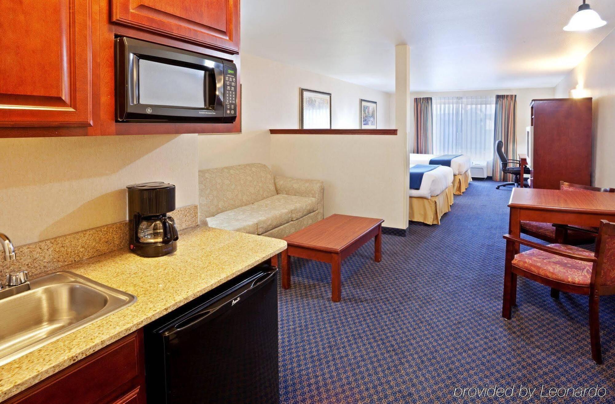 Holiday Inn Express Ellensburg By Ihg Exterior photo